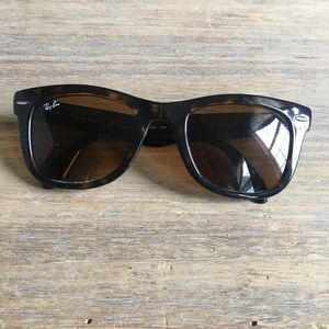 Rayban fold up Sunglasses (tortoise color)
